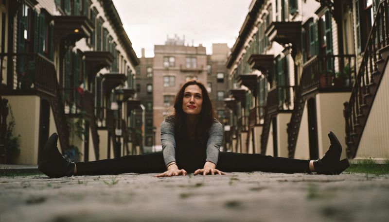 Paton Ashbrook on Freezing Her Eggs, Acupuncture, and Her Post-Yoga Beauty Routine