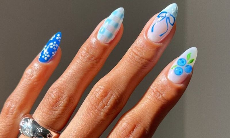 blueberry nails