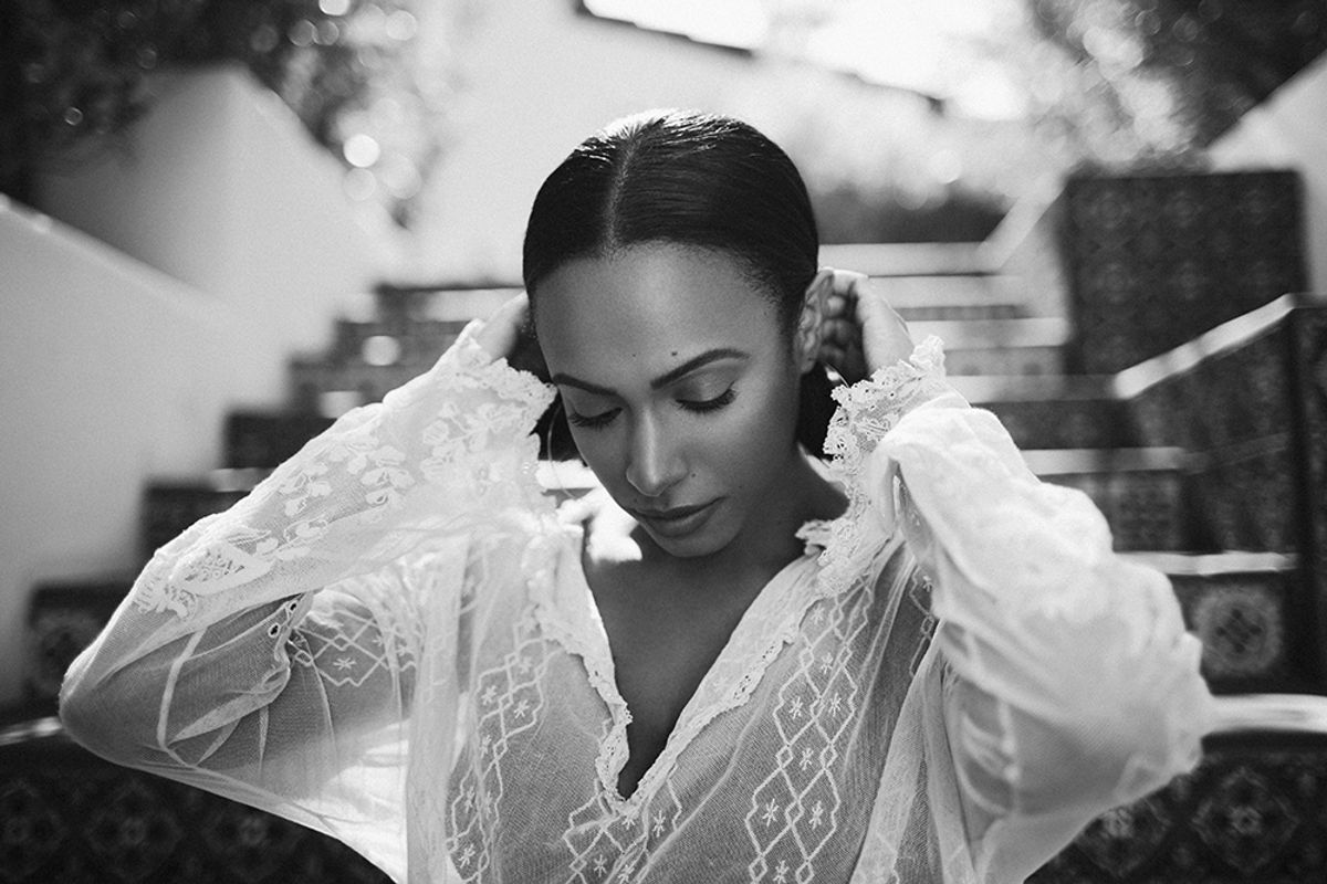 black and white photo of nicolette robinson