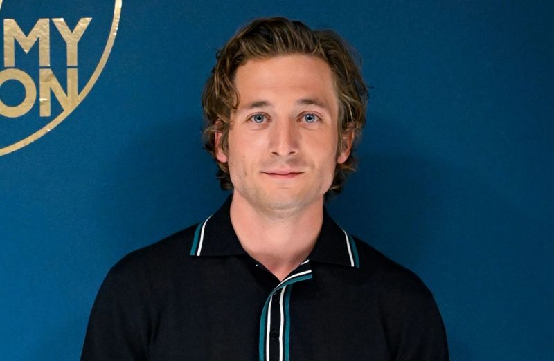 The Moisturizer The Bear’s Jeremy Allen White Says He Can’t Live Without