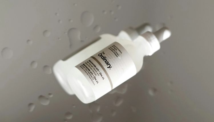 The Ordinary Niacinamide 10% + Zinc 1% Smoothing Serum