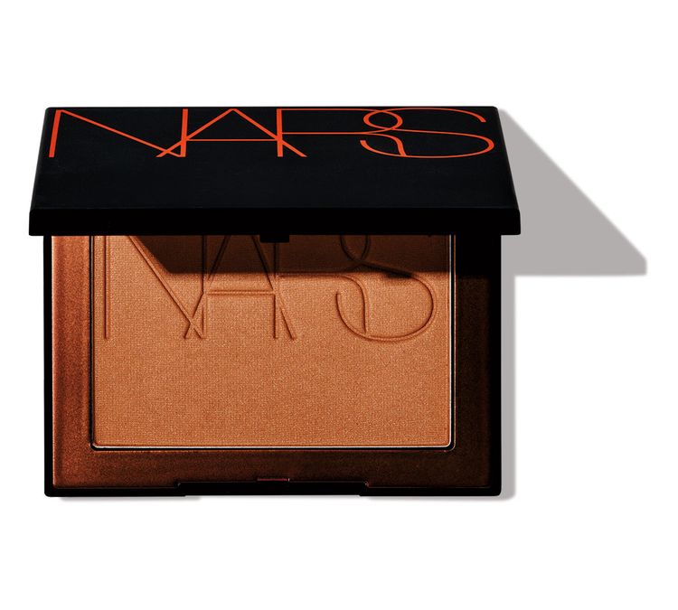 Award Photo: Bronzing Powder