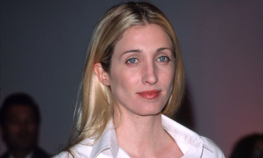 Carolyn Besette Kennedy poses for a picture at the Annual Fundraising Gala March 9, 1999 at the Whitney Museum of American Art in New York City. It is also the kick-off event for the museum's new exhibition entitled ''The American Century: Art and Culture 1900-2000.''