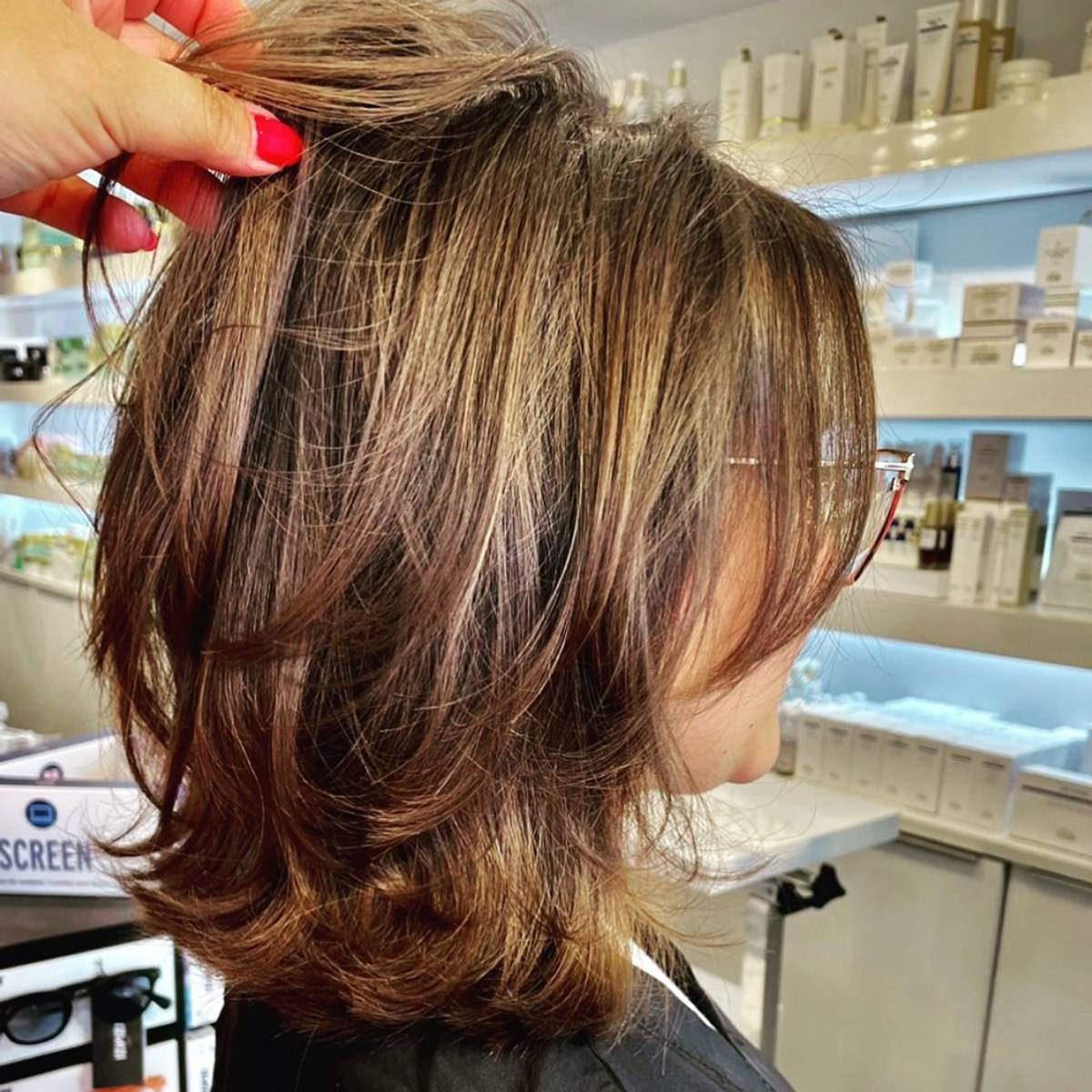 curve cut bob