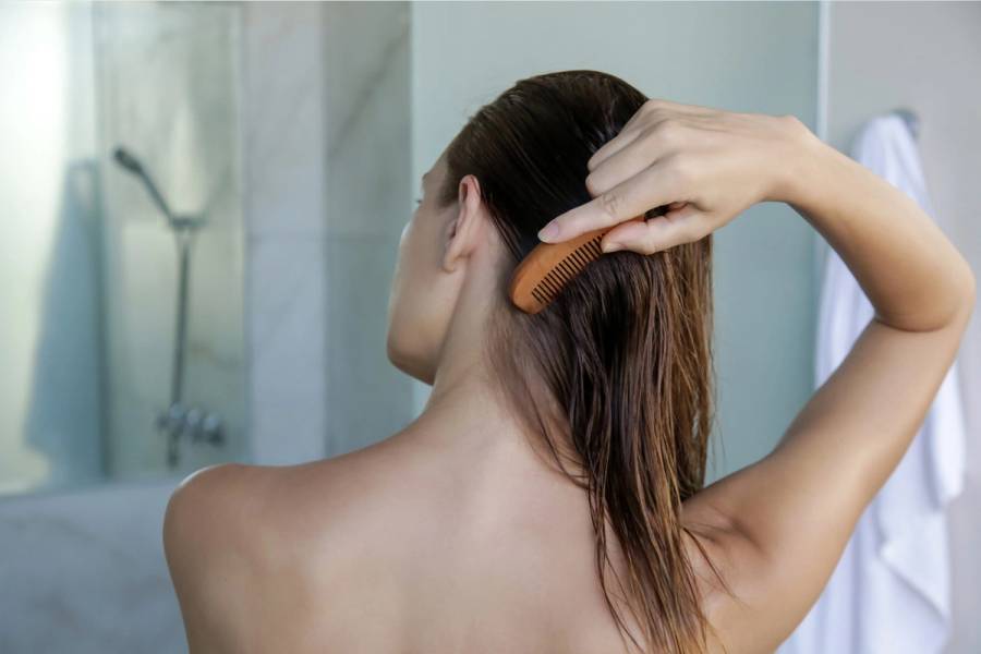 The 5 Biggest Hair Mistakes You’re Making, According to Experts