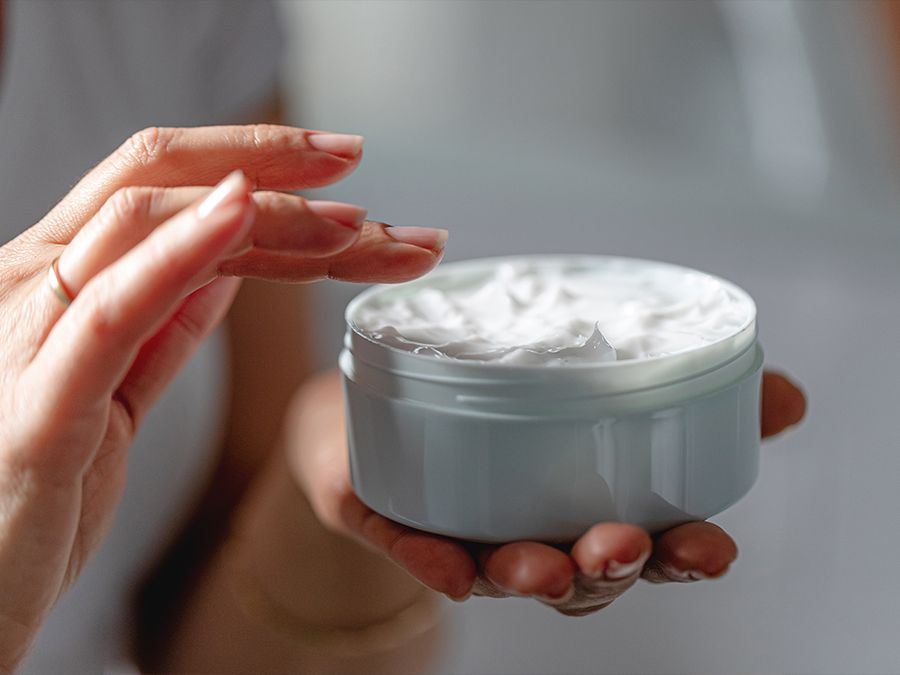 The 11 Best—and Worst—Ingredients to Use If You Have Dry Skin