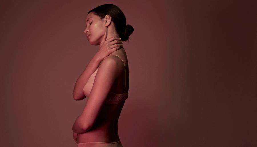7 Signs to Get Your Breasts Checked If You Have Implants