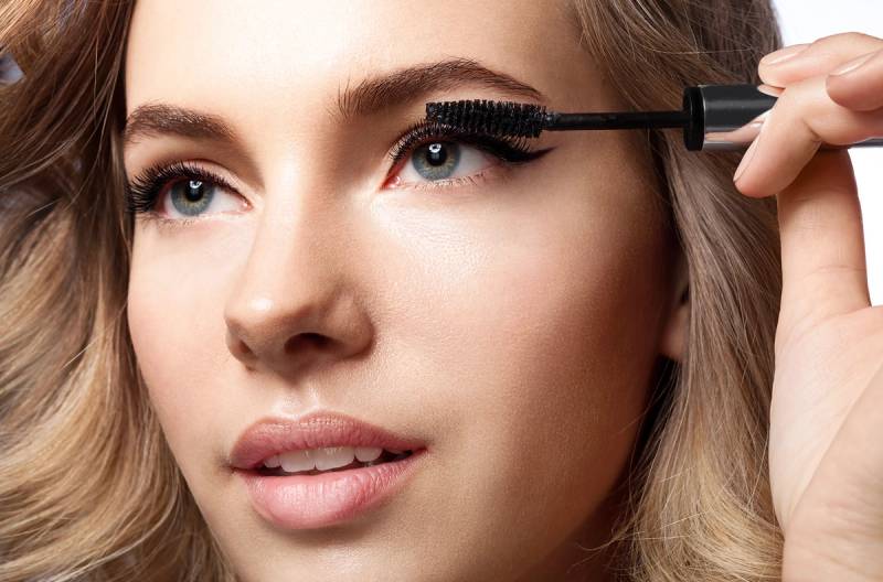 mascara