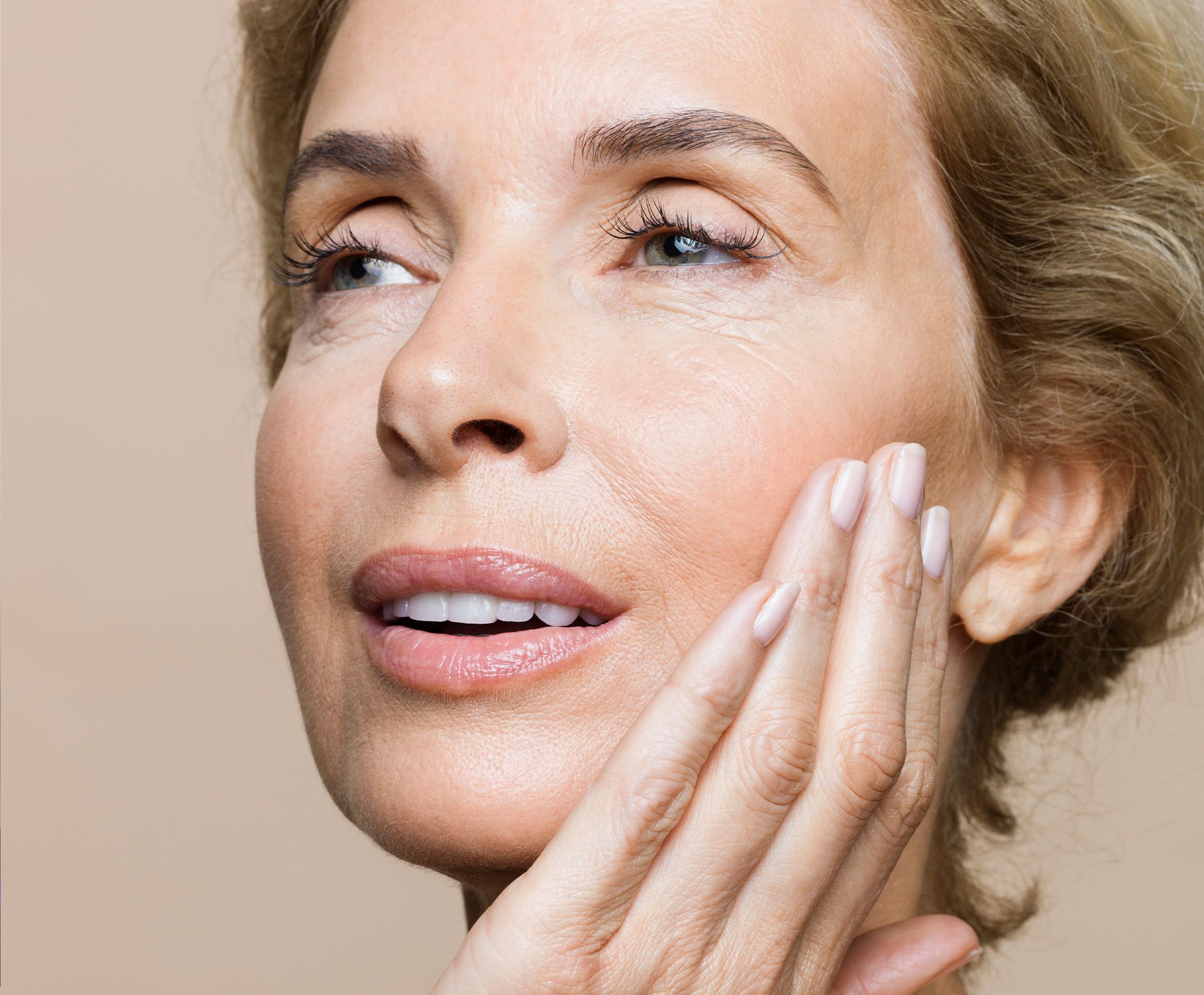 6 Retinol Alternatives for Younger-Looking Skin