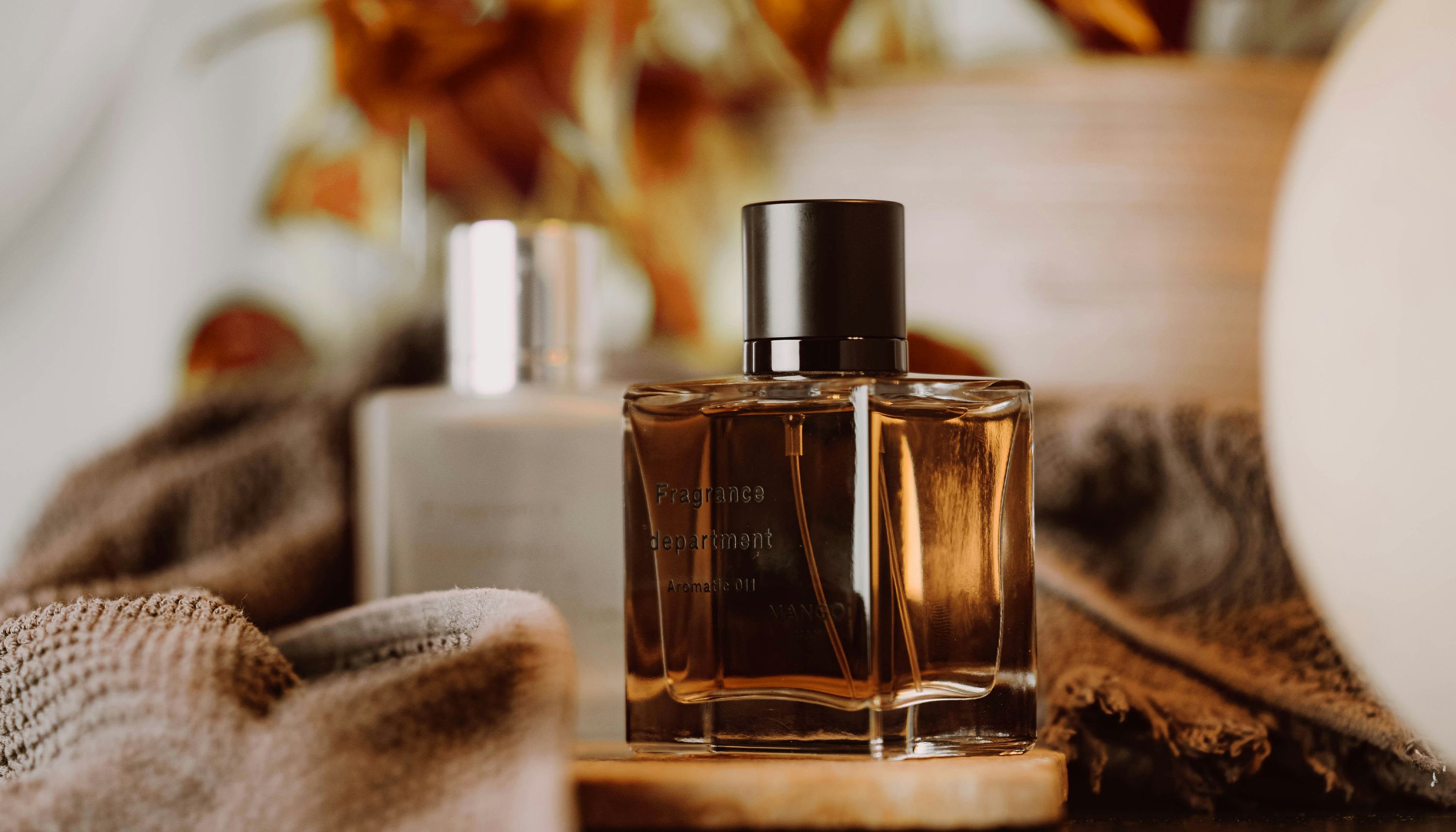 12 Notes That Make the Summer-to-Fall Scent Switch Easy