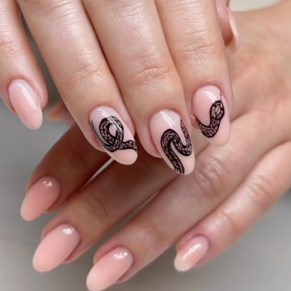 Snake Nails
