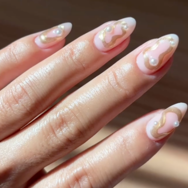 pearl nails