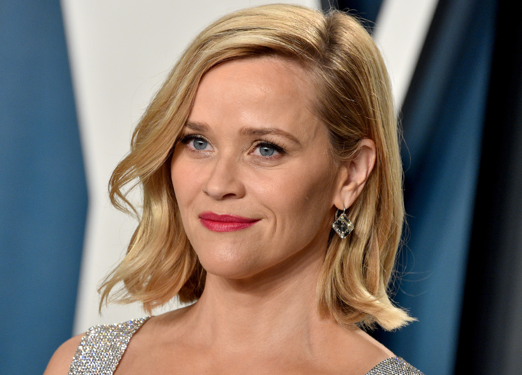 Reese Witherspoon Shares the Green Drink She’s Had Every Day for 9 Years, Thanks to Kerry Washington