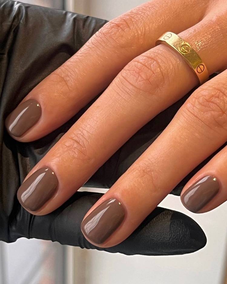 Hot Chocolate Nails