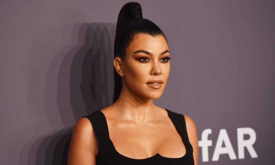 Kourtney Kardashian's soft pink short manicure