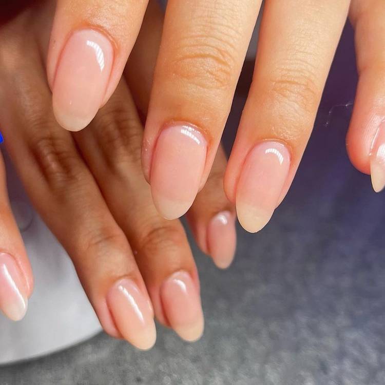 cnd-lip-gloss-nails