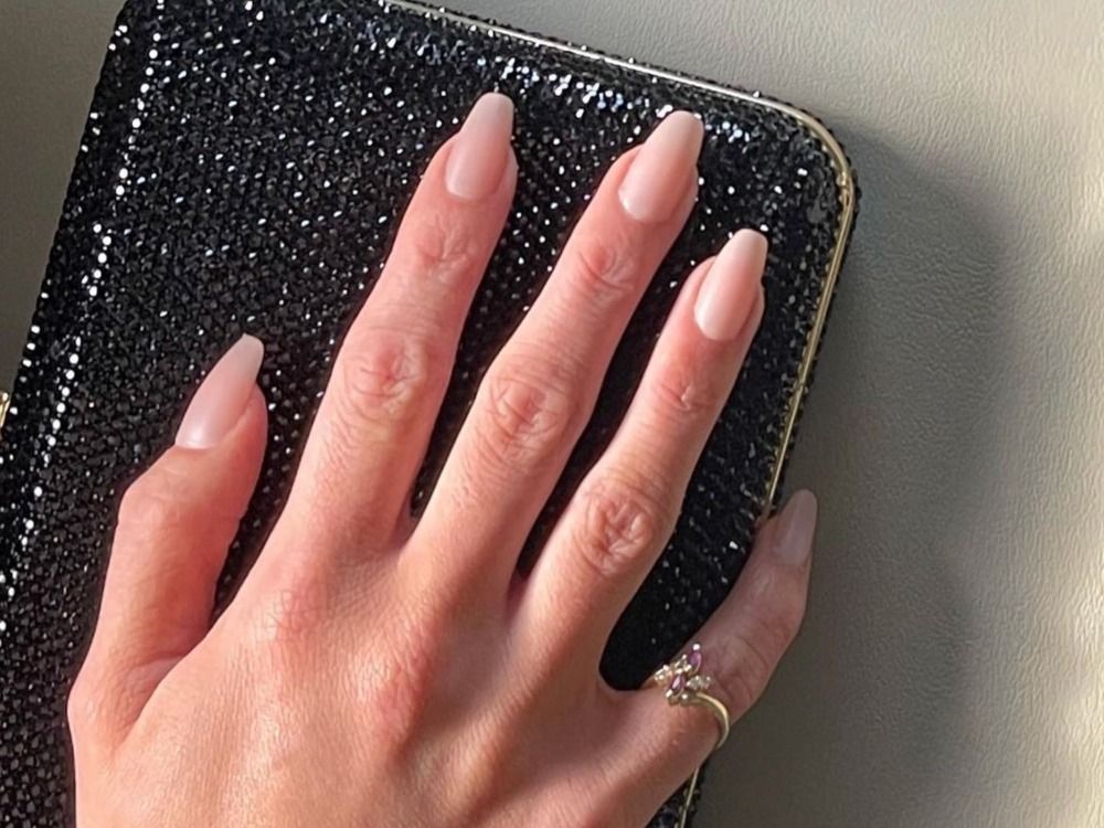 How to Nail The “Rich Girl” Manicure Trend