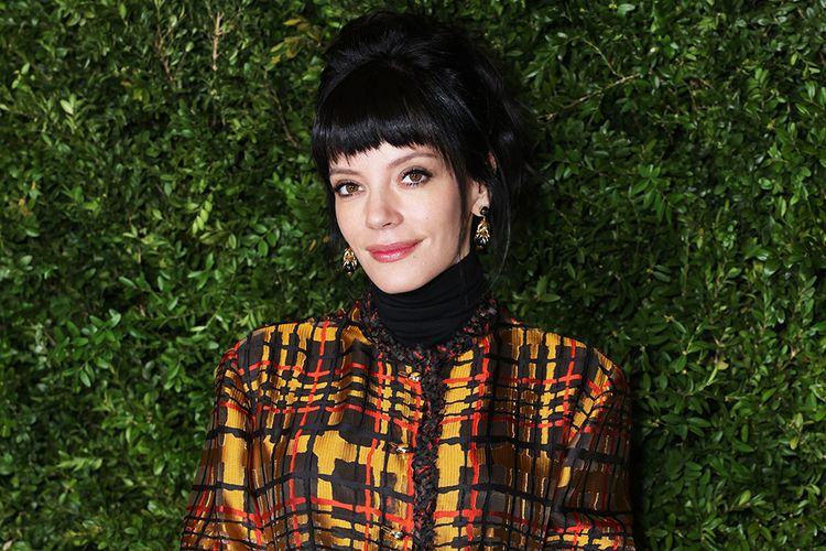 LONDON, ENGLAND - FEBRUARY 21: Lily Allen attends the Charles Finch x CHANEL Pre-BAFTA Party at 5 Hertford Street on February 21, 2026 in London, England. (Photo by Max Cisotti/Dave Benett/Getty Images)