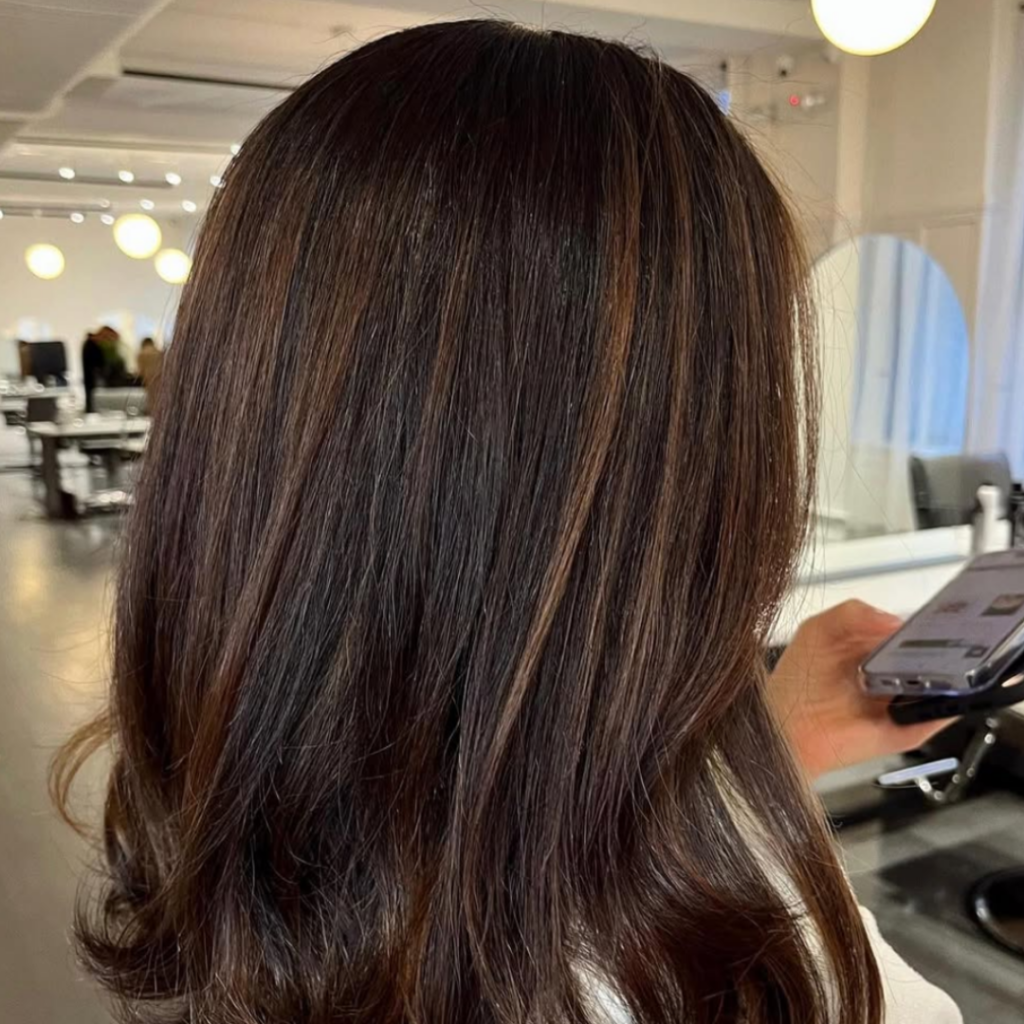 expensive brunette IG: @rae_of_color_