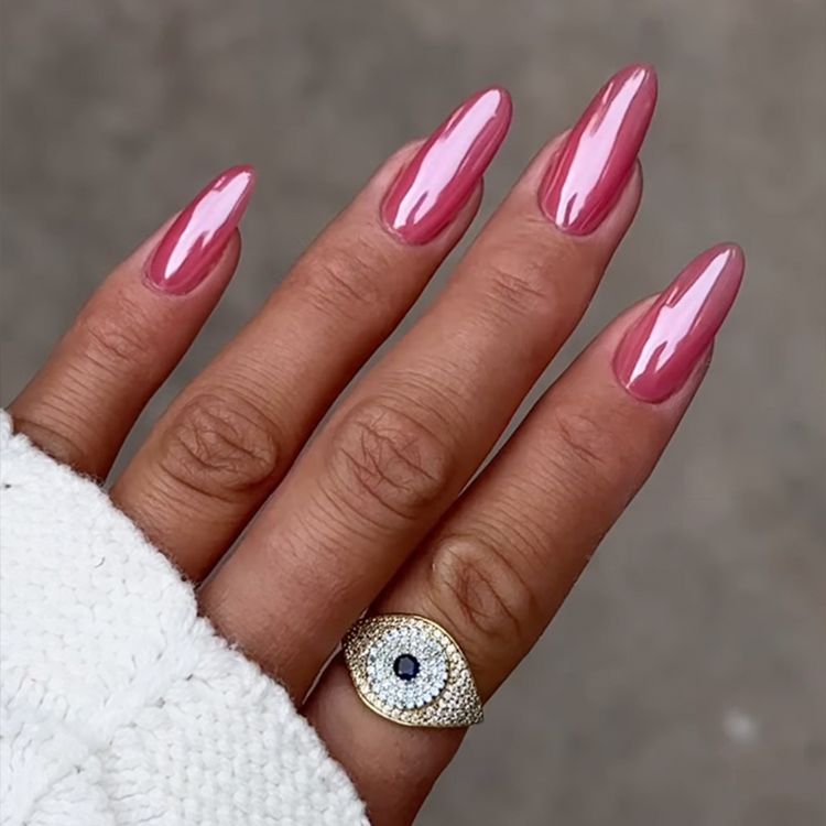 Strawberry Glazed Nails