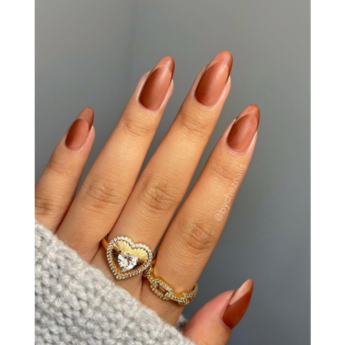 manicure with matte brown ombre design