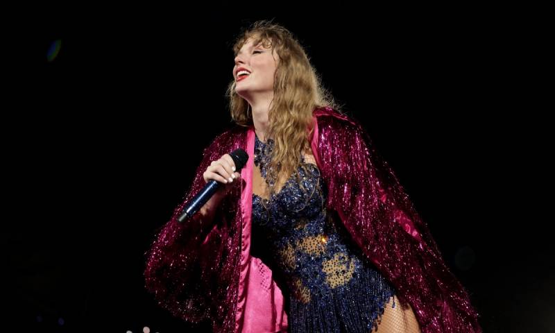 Taylor Swift hair humidity