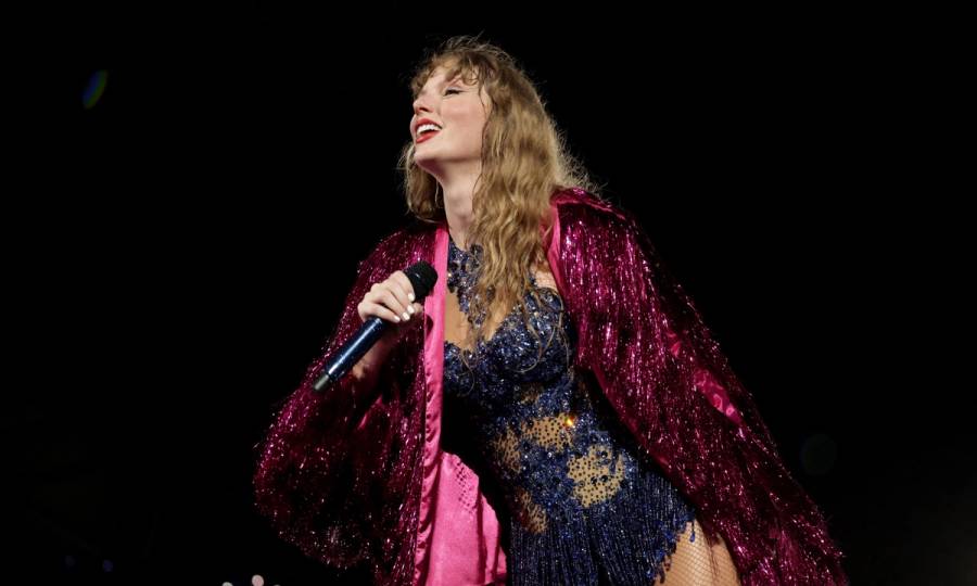 Taylor Swift hair humidity