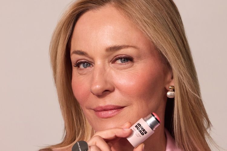 woman holding jones road beauty blushing stick