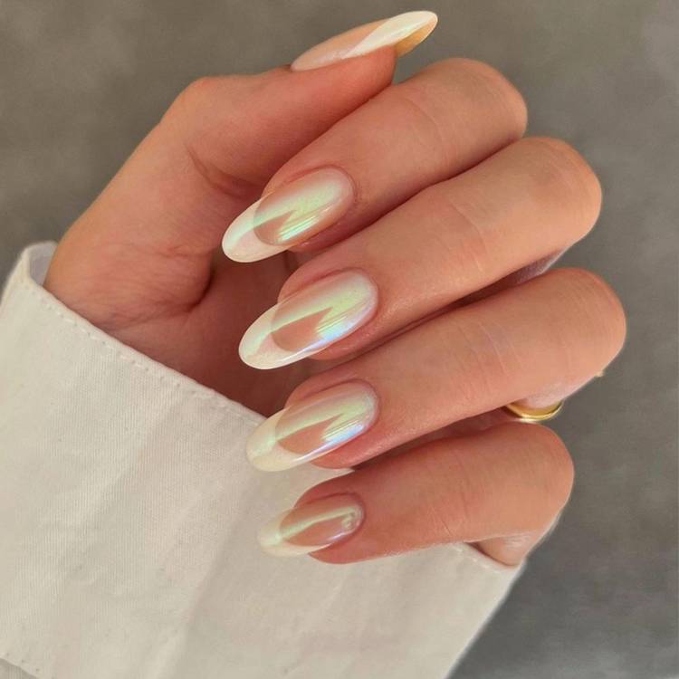 glazed-donut-french-manicure