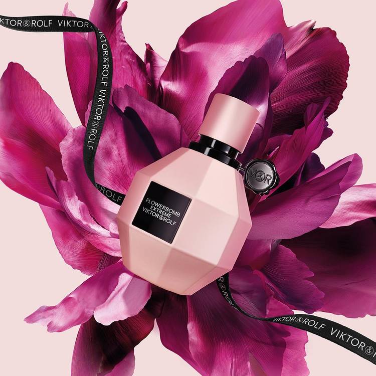 Viktor&Rolf Fragrances Flowerbomb Extreme Eau de Parfum (Starting at $150)