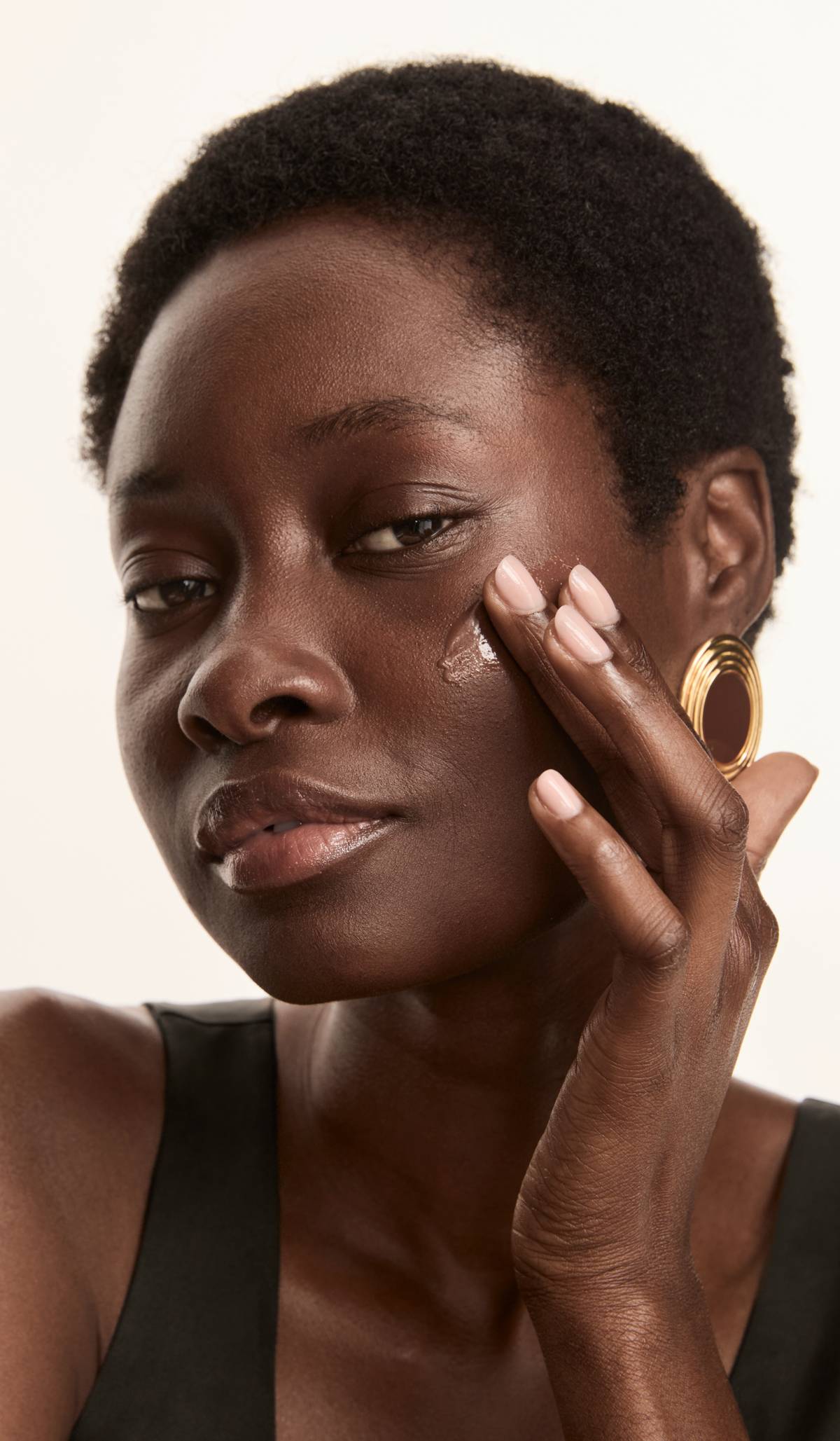 Carte Blanche Is Betting That One Product Can Replace Your Whole Routine