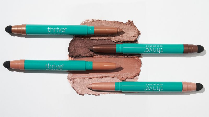 This Budge-Proof Shadow Stick Creates a Smoky Eye in 30 Seconds