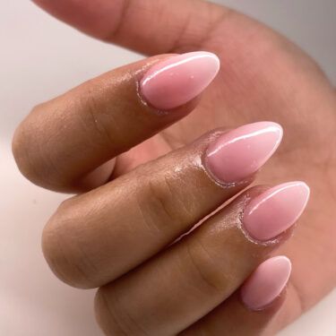 ombre mid-length nails