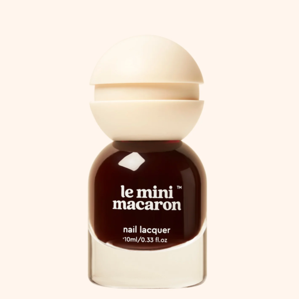 Le Mini Macaron Le Sweet in Cassis ($10)