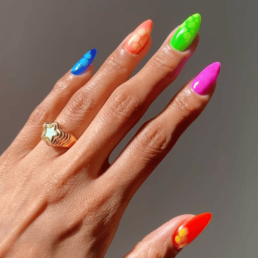 Colorful nails with blooming gel