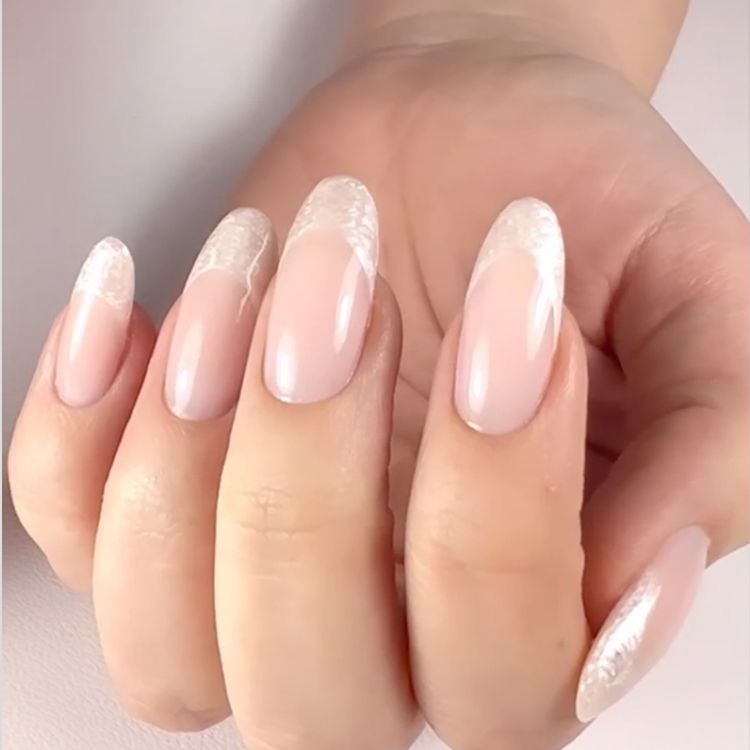 Thick pearl French tips