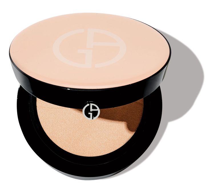 Award Photo: Luminous Silk Glow Setting Powder