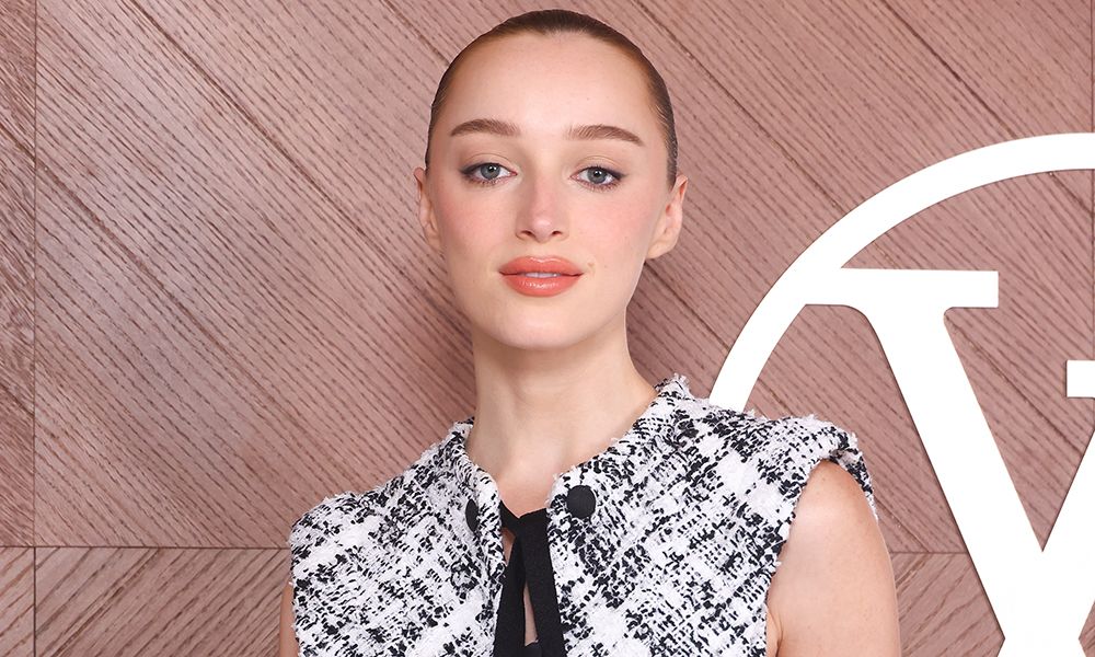 PARIS, FRANCE - MARCH 10: (EDITORIAL USE ONLY - For Non-Editorial use please seek approval from Fashion House) Phoebe Dynevor attends the Louis Vuitton Womenswear Fall/Winter 2025-2026 show as part of Paris Fashion Week at on March 10, 2025 in Paris, France.