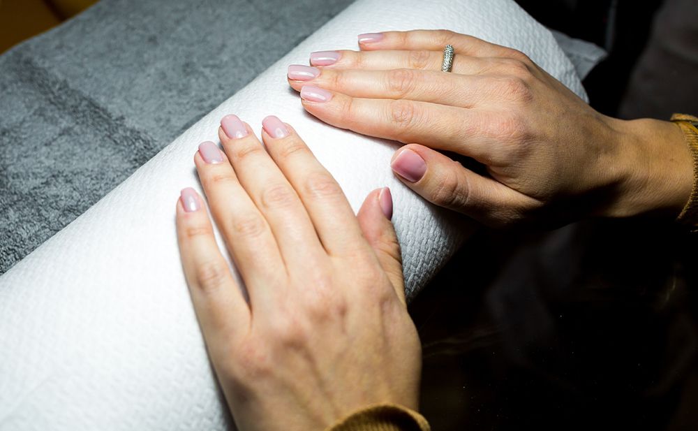 ridges in nails meaning