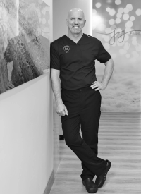 Dr. Eric Mariotti