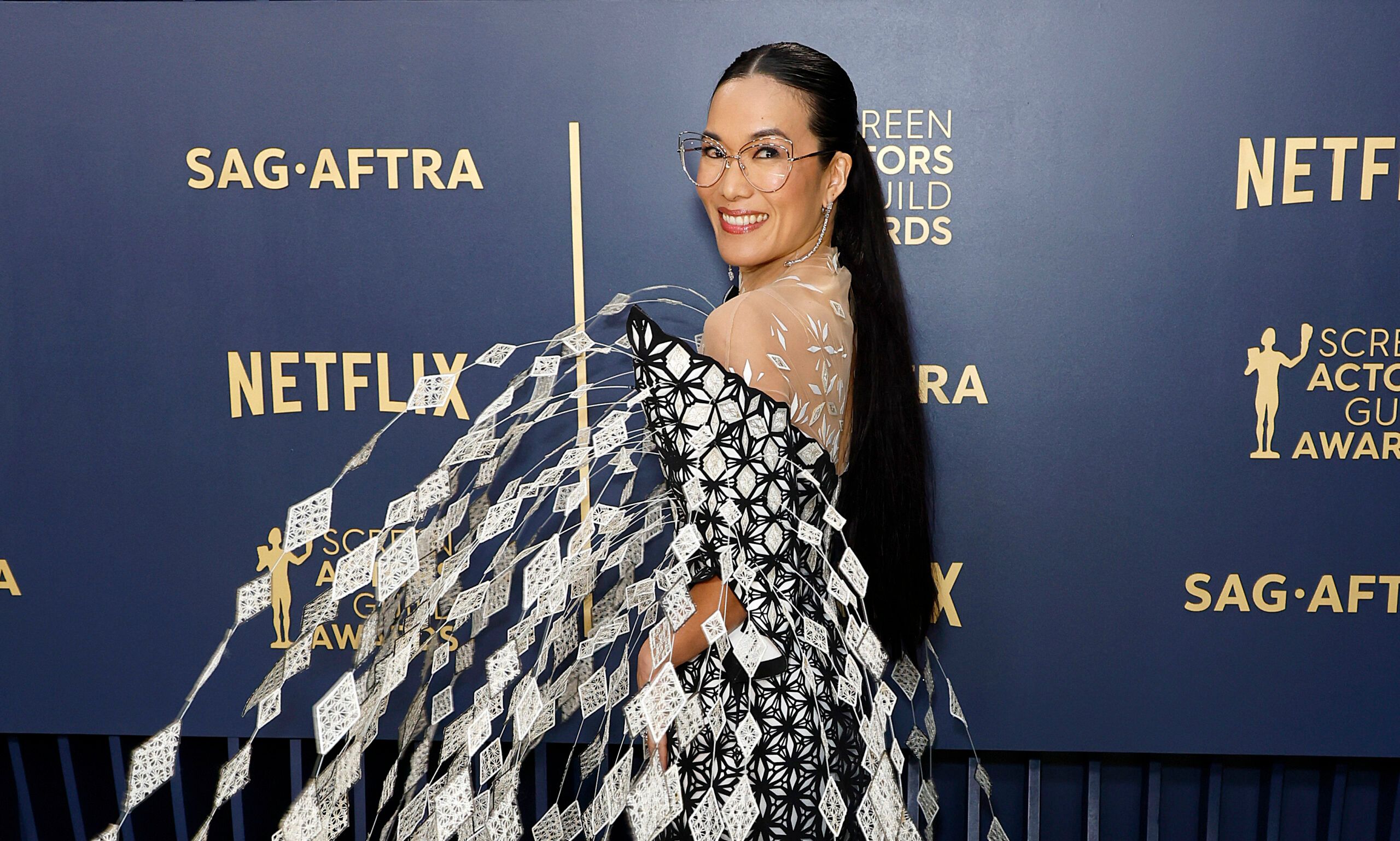 Ali Wong Hair Oil SAG Awards 2024