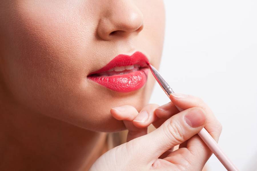 how To Use Lip Liner