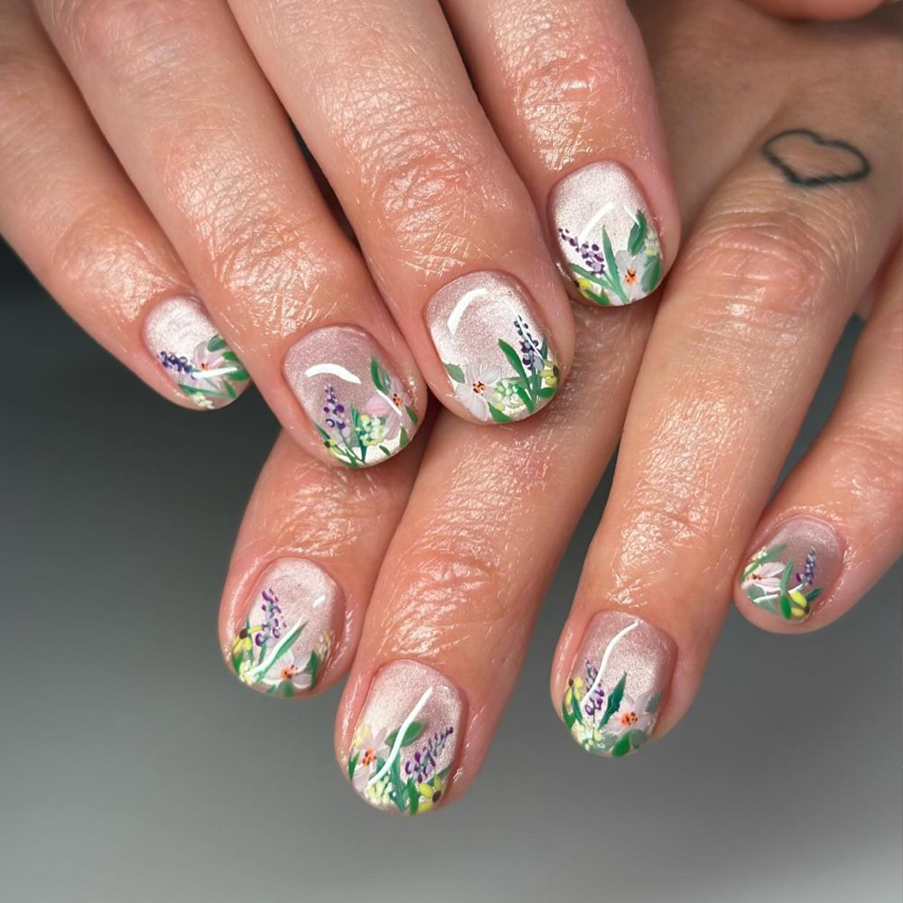 Cat Eye with Flowers
