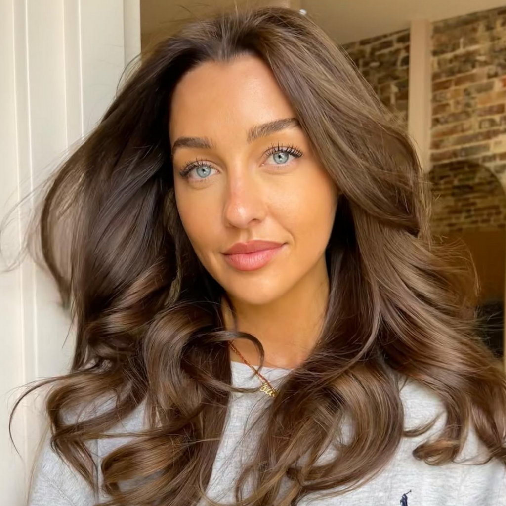 expensive brunette IG: @quecolour