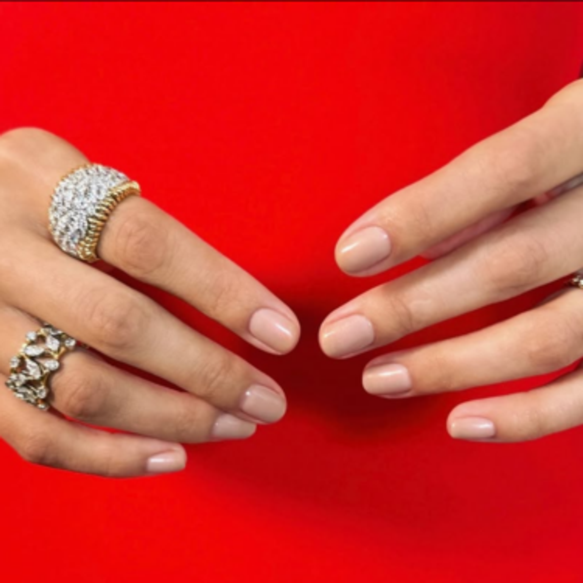 emmys 2025 princess nails IG: @tombachik