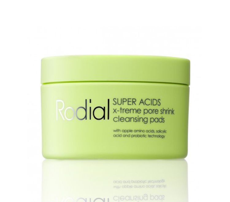 Cleans Skin Without Water