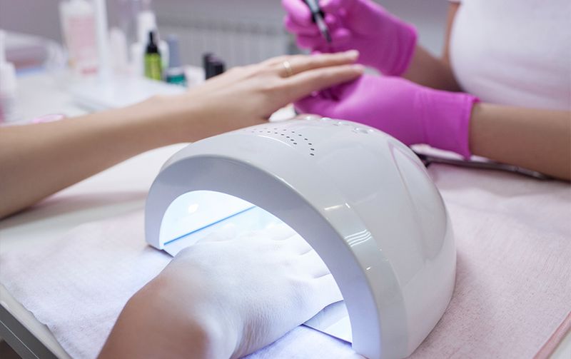 Study Finds UV Nail Lamps Can Cause DNA Mutations