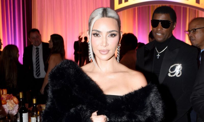 kim kardashian pink bob