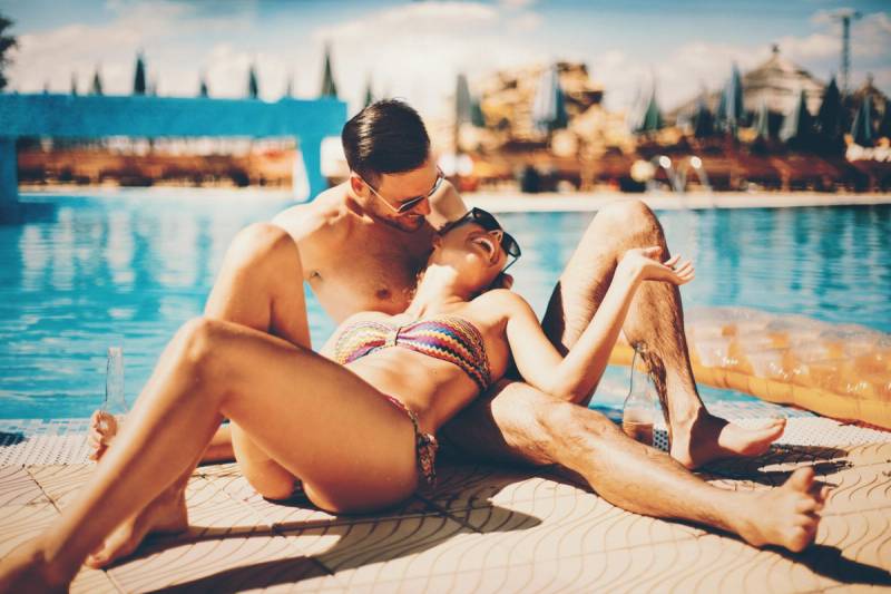Why People Are Pouring Beer All Over Their Bodies This Summer