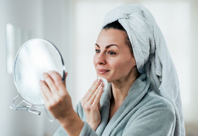 Add antioxidants and retinoic acid into your skin-care routine
